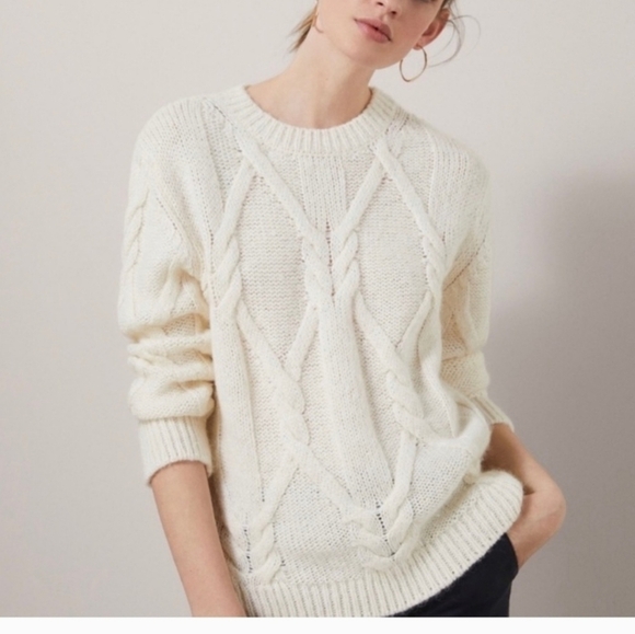 Massimo Dutti Sweaters - Massimo Dutti Cable Knit Mohair Wool Cream Sweater Size XS